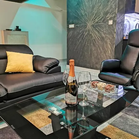 Xspa Cryptocurrency Pay Available Apartment *