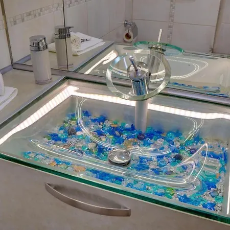 Xspa Cryptocurrency Pay Available *