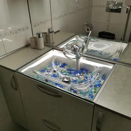 Xspa Cryptocurrency Pay Available *